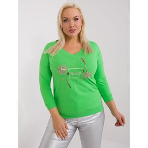 Světle zelené tričko s potiskem a výstřihem do V -RV-BZ-9030.23X-light green Velikost: ONE SIZE