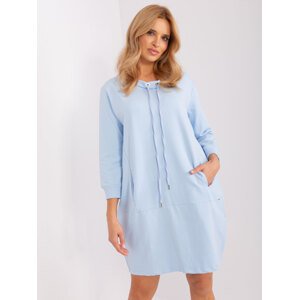 Světle modré mikinové šaty s kapsami a šňůrkami -RV-TU-9052.04-light blue Velikost: L/XL